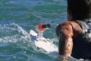 Illustration for article titled Surfboard with GPS and Radio